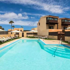 https://sunset-beach-4-bedroom-villa-200m-to-beachfast-wifi.hotelsfuerteventura.org
